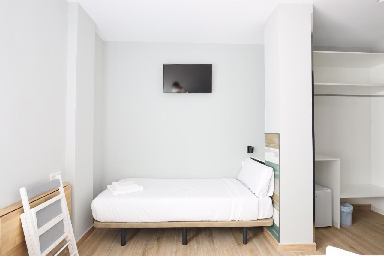 Hey Rooms Cerdanyola del Valles Exterior photo